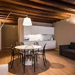 Myplace Centro Storico Apartment *